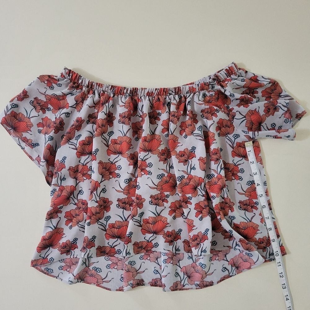 ASTR The Label Red Poppy Print Off Shoulder Crop Top Blouse - Picture 9 of 16